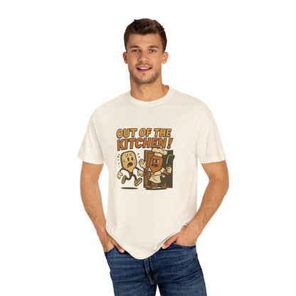Out of the Kitchen! Funny Pickleball T-Shirt – Retro Cartoon Chef Paddle Design for Players Who Love Pickleball and Laughs